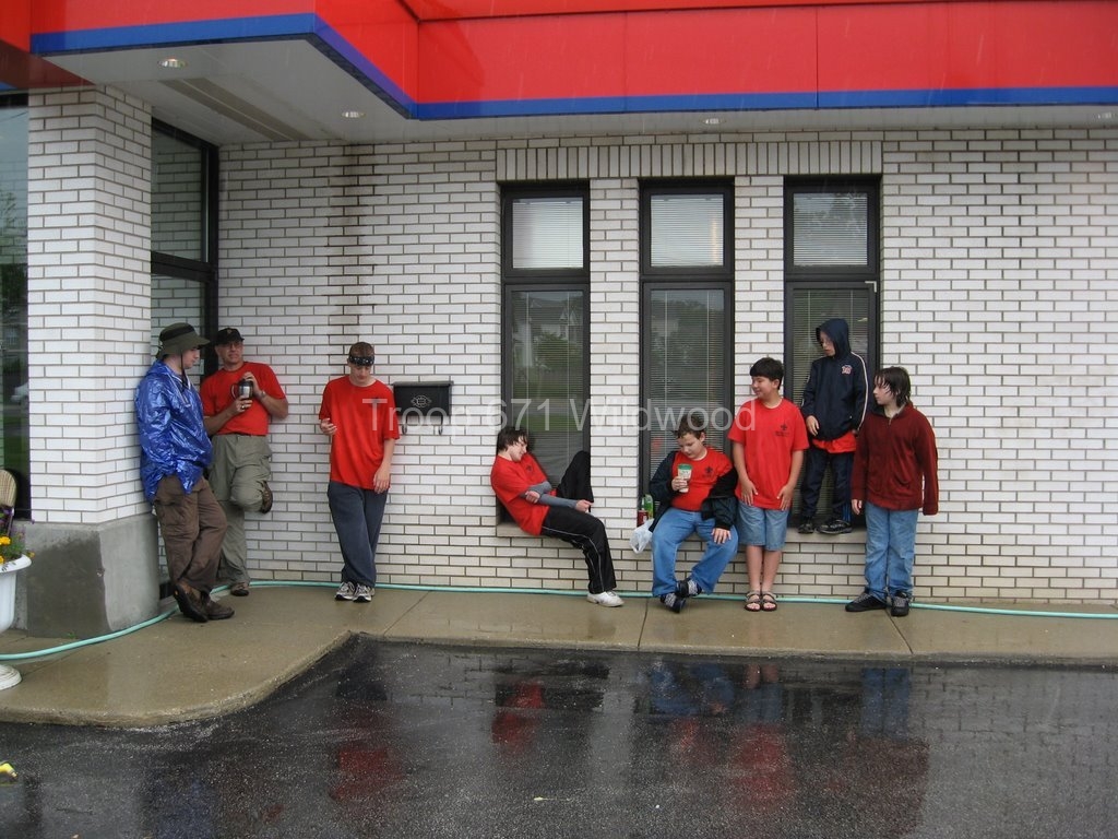 2009-06-13TroopCarWash003