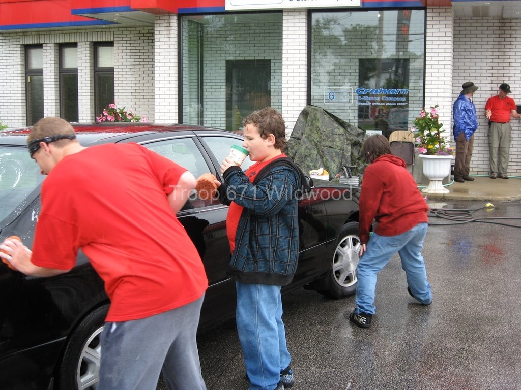 2009-06-13TroopCarWash007