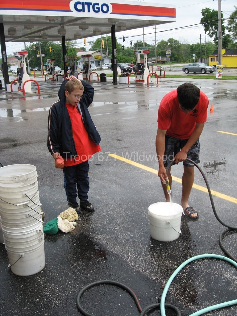 2009-06-13TroopCarWash014