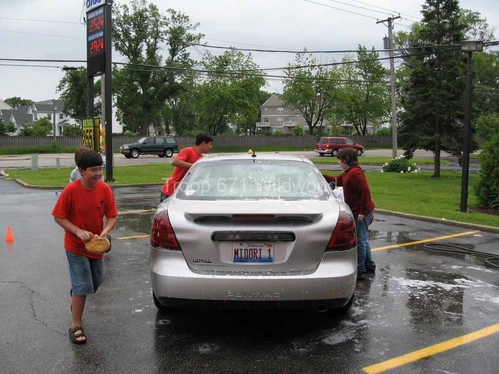 2009-06-13TroopCarWash049