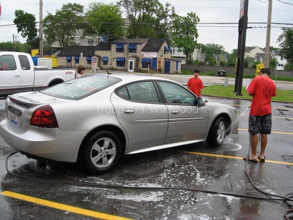 2009-06-13TroopCarWash055