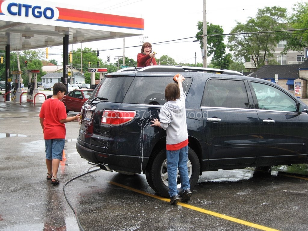 2009-06-13TroopCarWash064