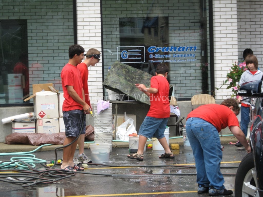2009-06-13TroopCarWash068