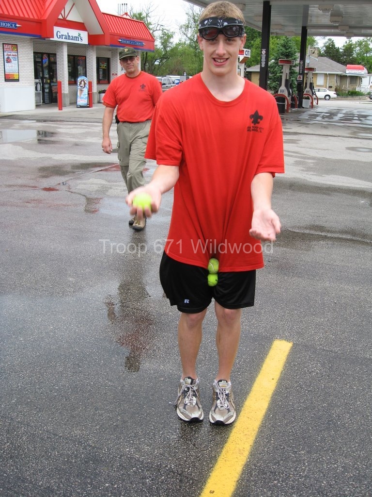 2009-06-13TroopCarWash073