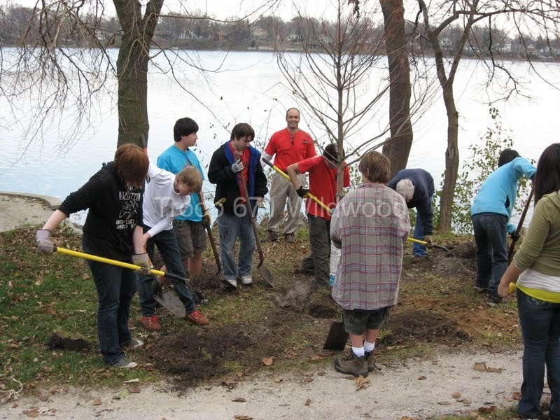 2012-11-10WildwoodParkDistrictServiceProject068