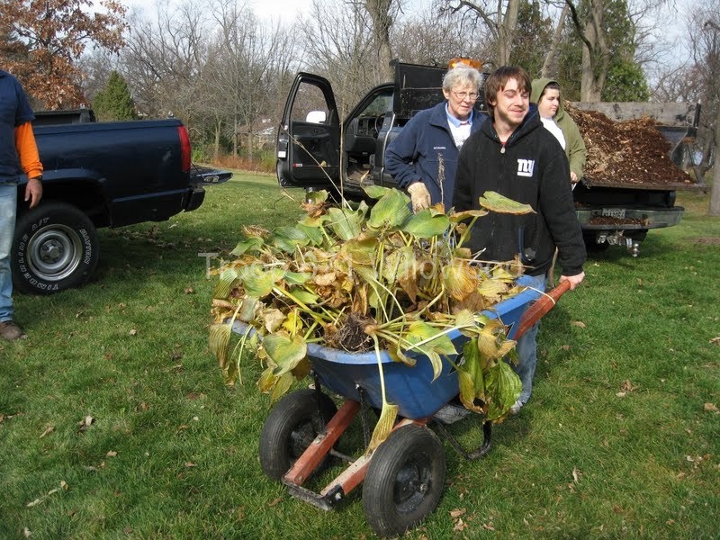 2012-11-10WildwoodParkDistrictServiceProject083