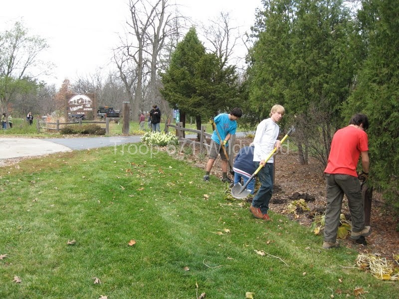 2012-11-10WildwoodParkDistrictServiceProject095